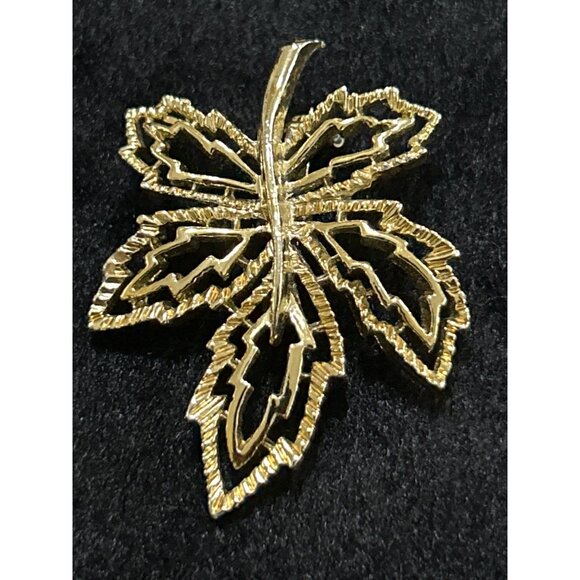 Vintage Gerrys Gold-Tone Maple Leaf Brooch Pin - Picture 2 of 6